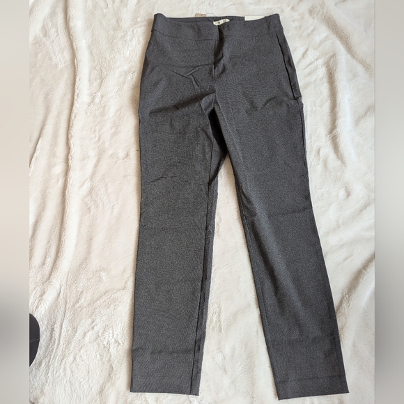 RW&CO. Gray Skinny Pants - Picture 4 of 6